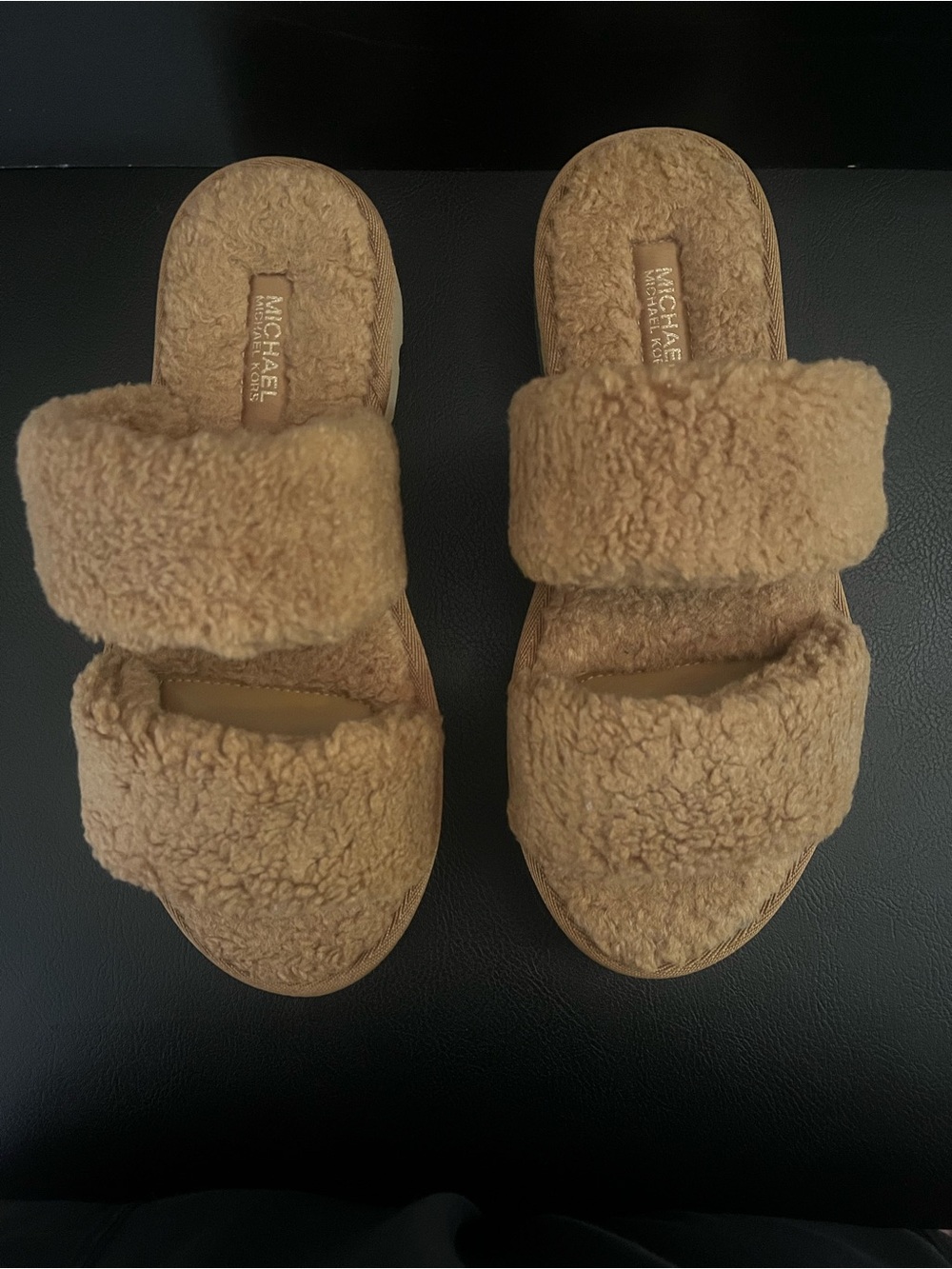 Michael Kors Winnie Camel Faux Sheering Slide Sandals, Size 8 - Picture 6 of 7